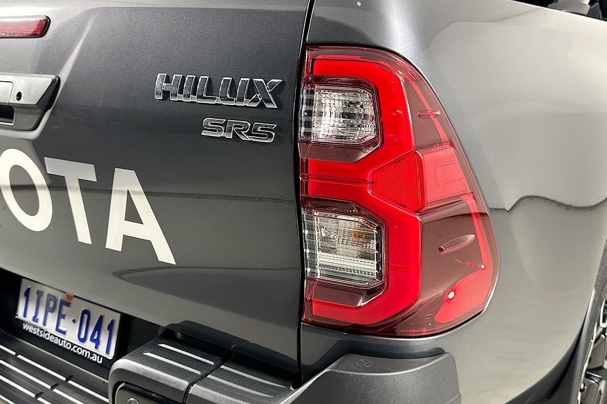 2025 Toyota HILUX SR5 48V (4x4) GUN126R RC 4X4