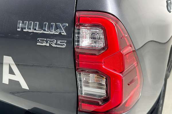 2024 Toyota HILUX SR5 48V (4x4) GUN126R 4X4