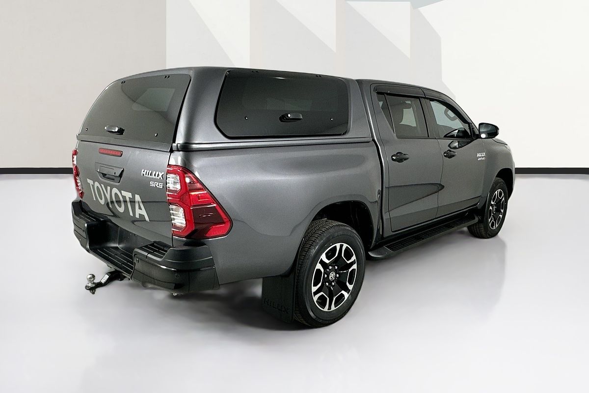 2024 Toyota HILUX SR5 48V GUN126R 4X4