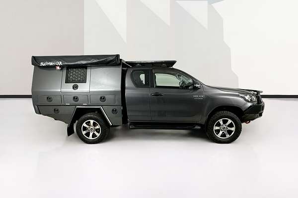 2021 Toyota HILUX SR (4x4) GUN126R 4X4