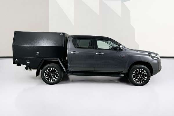 2023 Toyota HILUX SR5 (4x4) GUN126R 4X4