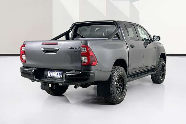 2020 Toyota HILUX SR5+ (4x4) GUN126R FACELIFT 4X4