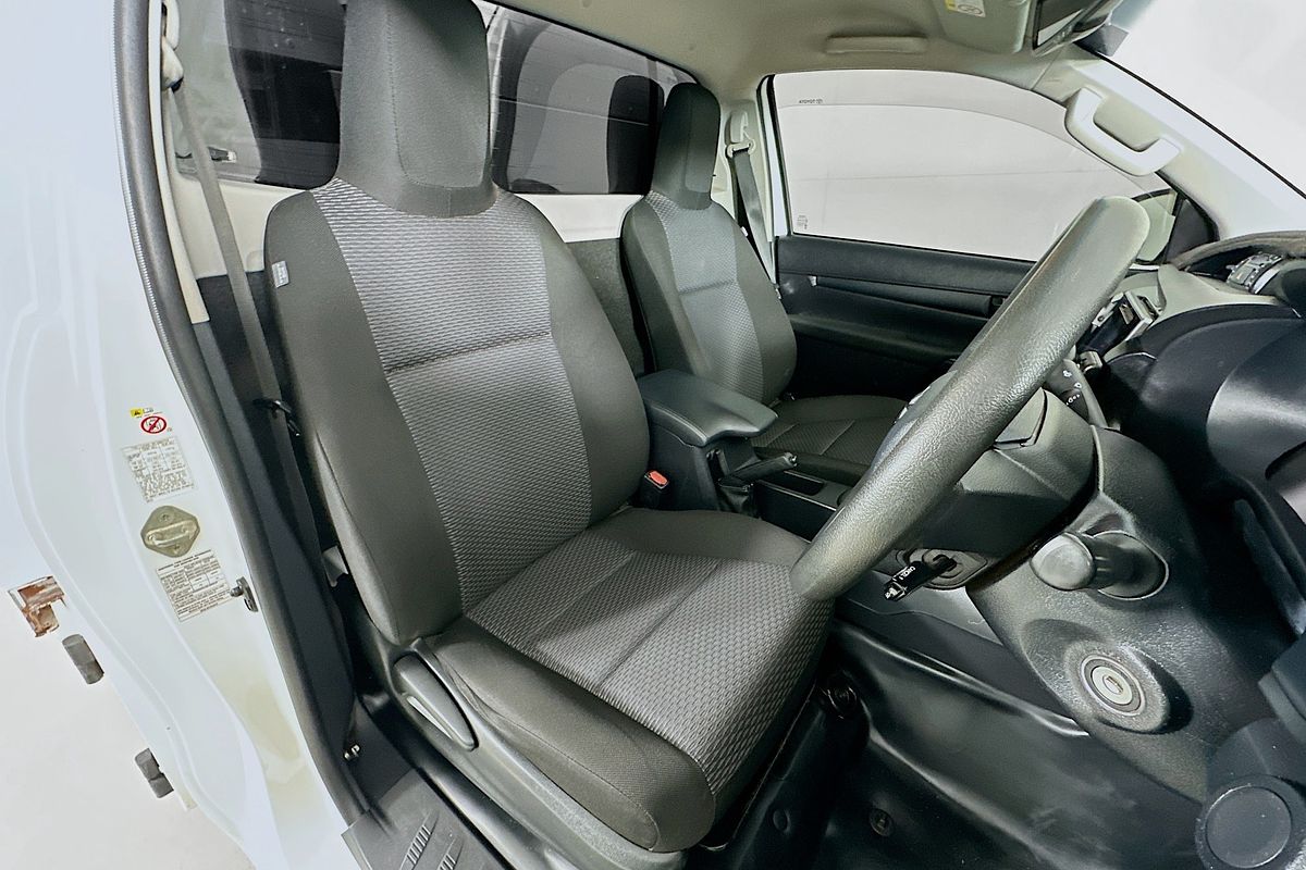 2017 Toyota HILUX WORKMATE (4x4) GUN125R 4X4