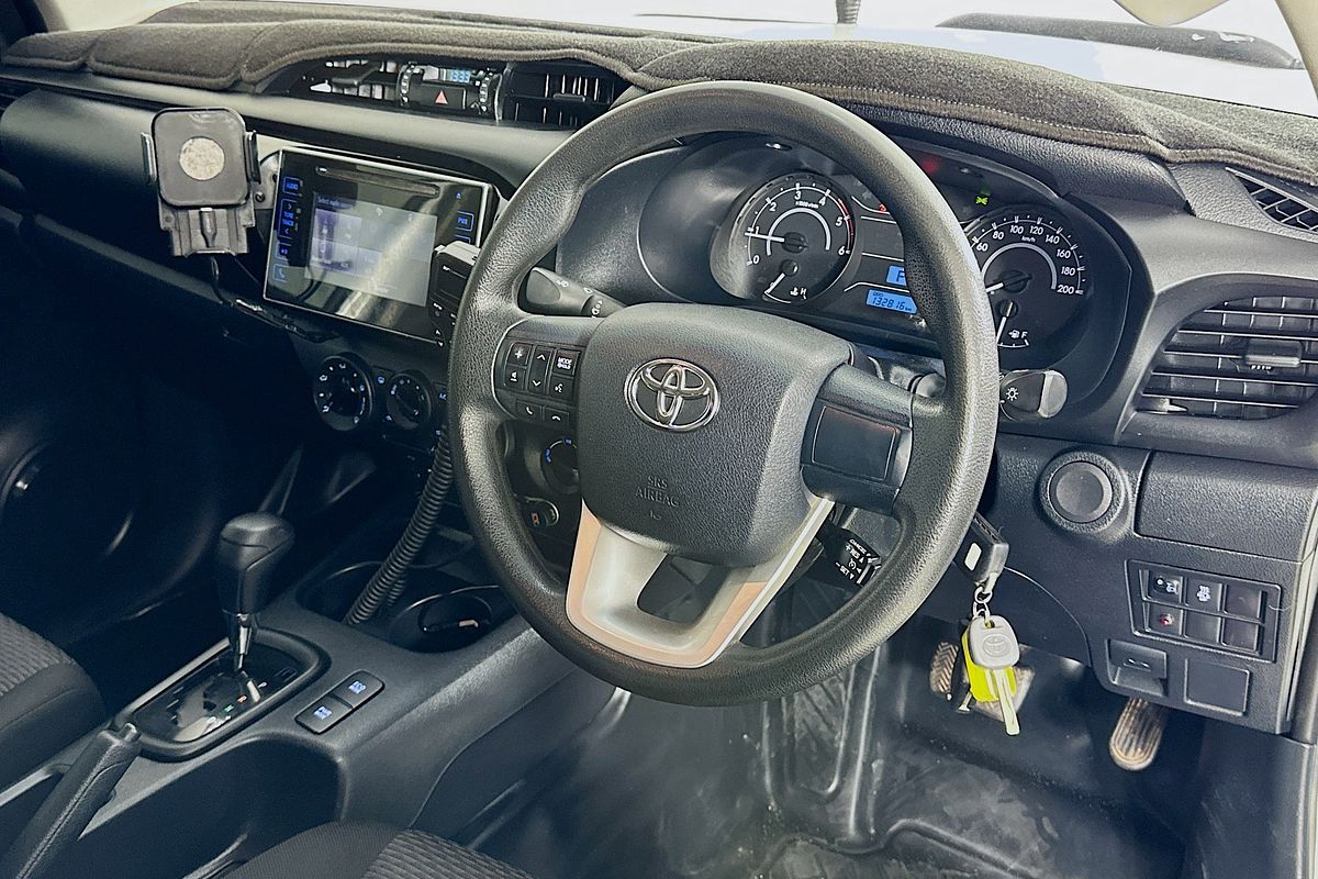 2017 Toyota HILUX WORKMATE (4x4) GUN125R 4X4