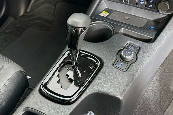 2024 Toyota HILUX ROGUE 48V (4x4) GUN126R 4X4