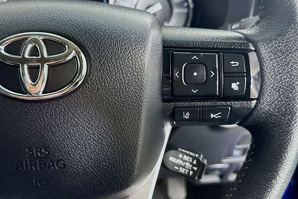 2023 Toyota HILUX SR5 GUN126R 4X4