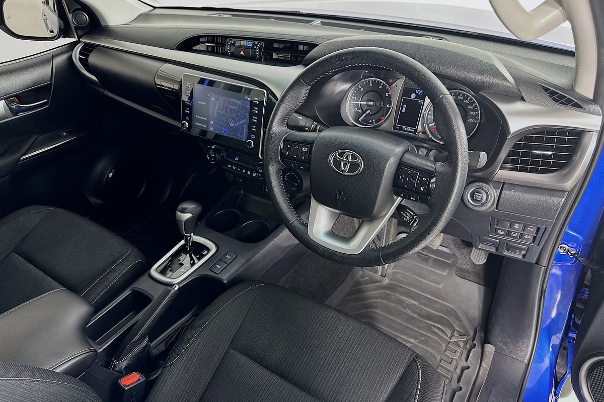 2023 Toyota HILUX SR5 GUN126R 4X4