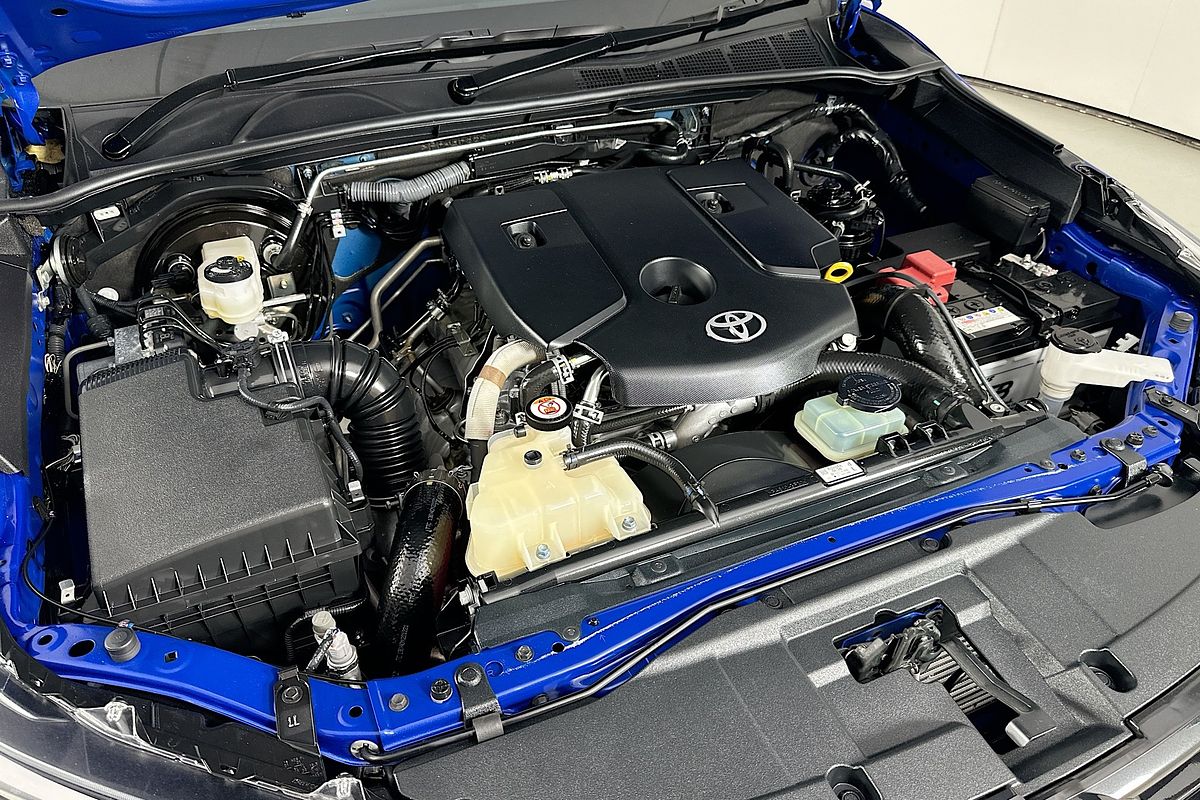 2023 Toyota HILUX SR5 GUN126R 4X4