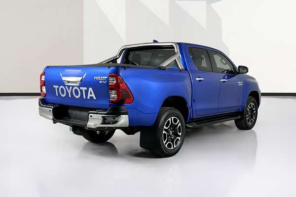 2023 Toyota HILUX SR5 GUN126R 4X4