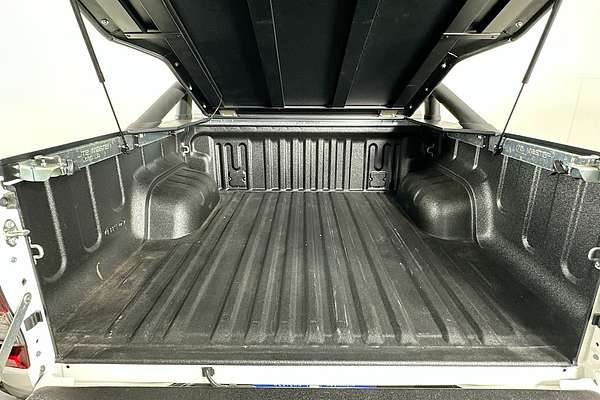 2021 Toyota HILUX SR5 (4x4) GUN126R 4X4