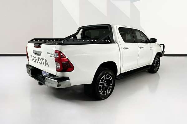 2021 Toyota HILUX SR5 (4x4) GUN126R 4X4