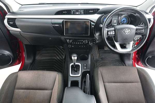 2018 Toyota HILUX SR5 (4x4) GUN126R MY17 4X4