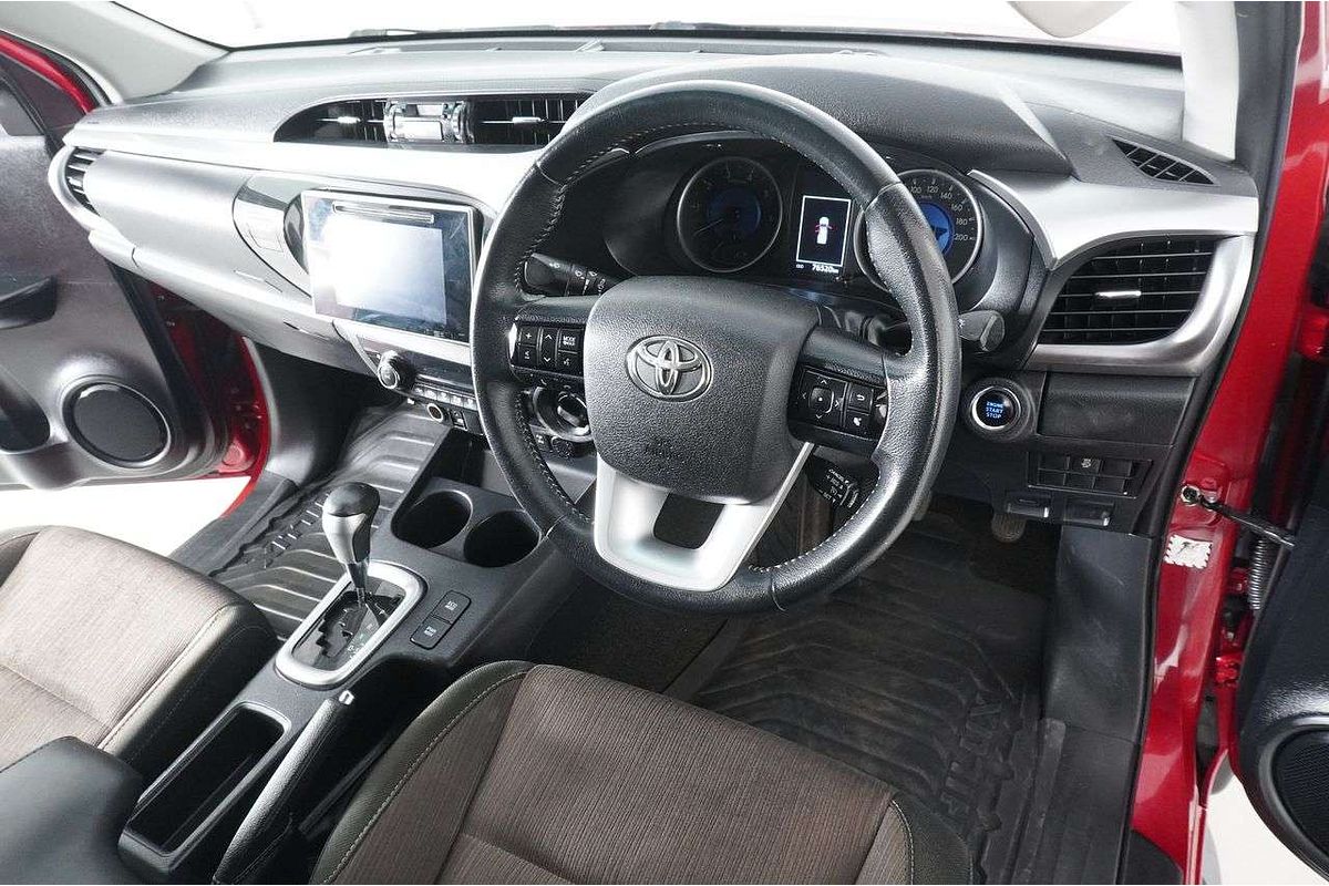 2018 Toyota HILUX SR5 (4x4) GUN126R MY17 4X4
