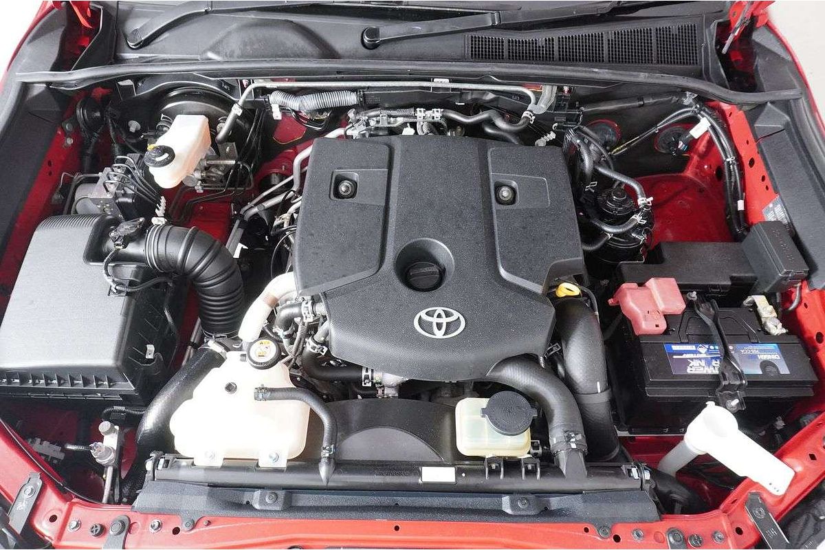 2018 Toyota HILUX SR5 (4x4) GUN126R MY17 4X4