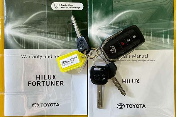 2022 Toyota Hilux ROGUE (4x4) GUN126R 4X4