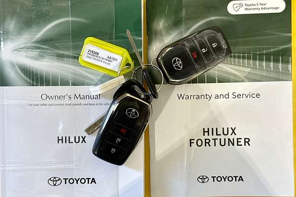 2022 Toyota Hilux ROGUE (4x4) GUN126R 4X4