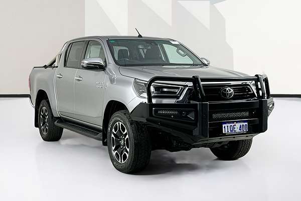 2021 Toyota HILUX SR5 (4x4) GUN126R 4X4