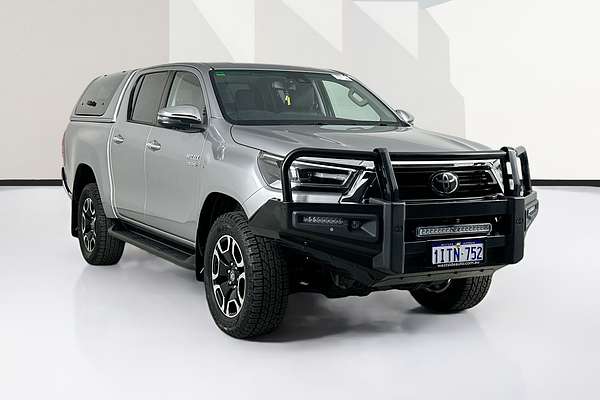 2023 Toyota HILUX SR5 + PREMIUM INTERIOR (4x4) GUN126R 4X4