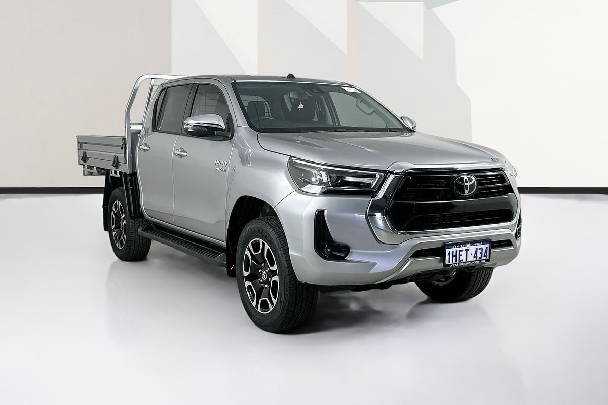 2020 Toyota HILUX SR5 (4x4) GUN126R FACELIFT 4X4