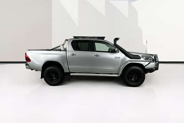2022 Toyota HILUX SR5 (4x4) GUN126R 4X4