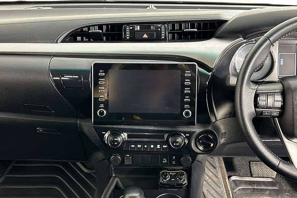 2022 Toyota HILUX SR5 (4x4) GUN126R 4X4