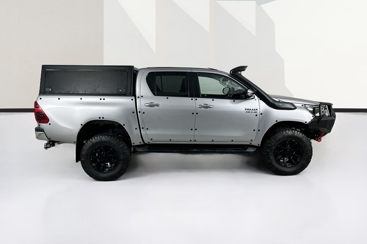 2021 Toyota HILUX SR5 (4x4) GUN126R FACELIFT 4X4