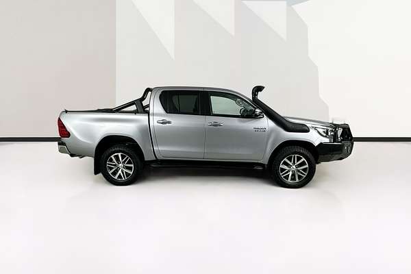 2019 Toyota HILUX SR5 (4x4) GUN126R MY19 4X4