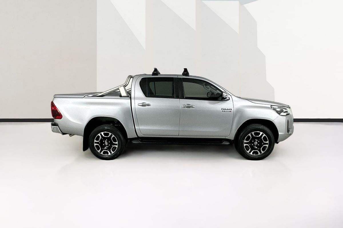 2022 Toyota HILUX SR5 (4x4) GUN126R 4X4