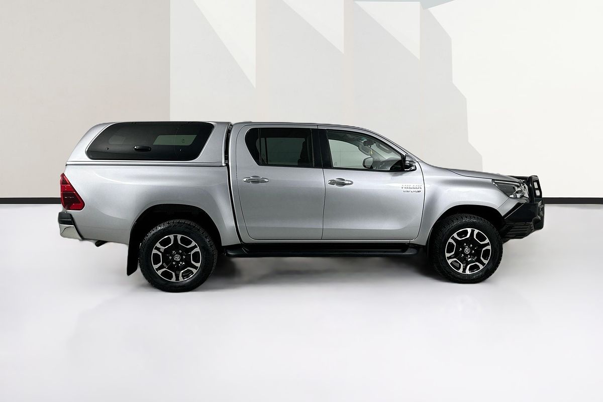 2023 Toyota HILUX SR5 + PREMIUM INTERIOR (4x4) GUN126R 4X4