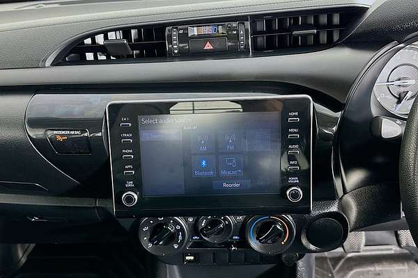 2020 Toyota HILUX WORKMATE HI-RIDER GUN135R FACELIFT 4x2