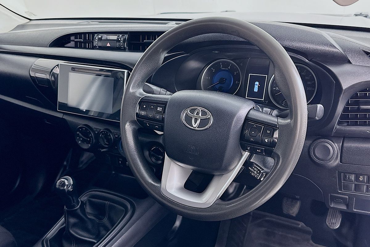 2020 Toyota HILUX SR (4x4) GUN126R FACELIFT 4X4