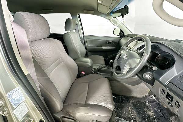 2013 Toyota Hilux SR5 (4x4) KUN26R MY14 4X4