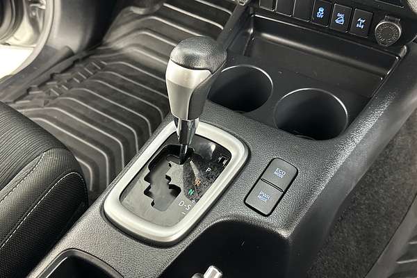 2020 Toyota HILUX SR5 (4x4) GUN126R MY19 UPGRADE 4X4