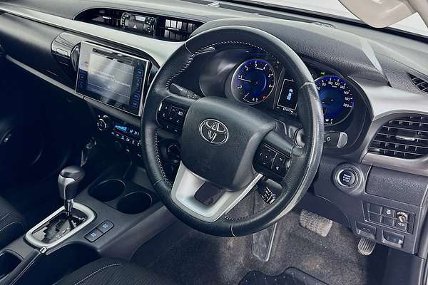 2019 Toyota HILUX SR5 (4x4) GUN126R MY19 4X4