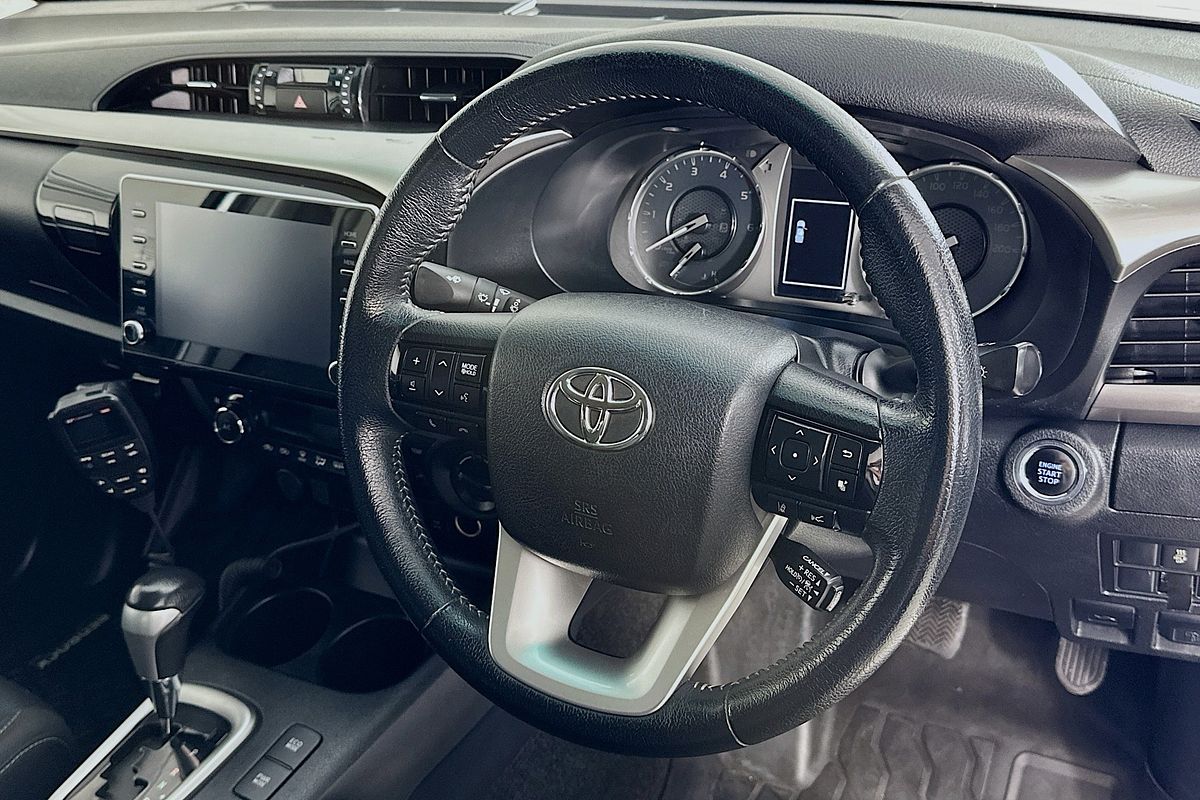 2021 Toyota HILUX SR5 (4x4) GUN126R 4X4
