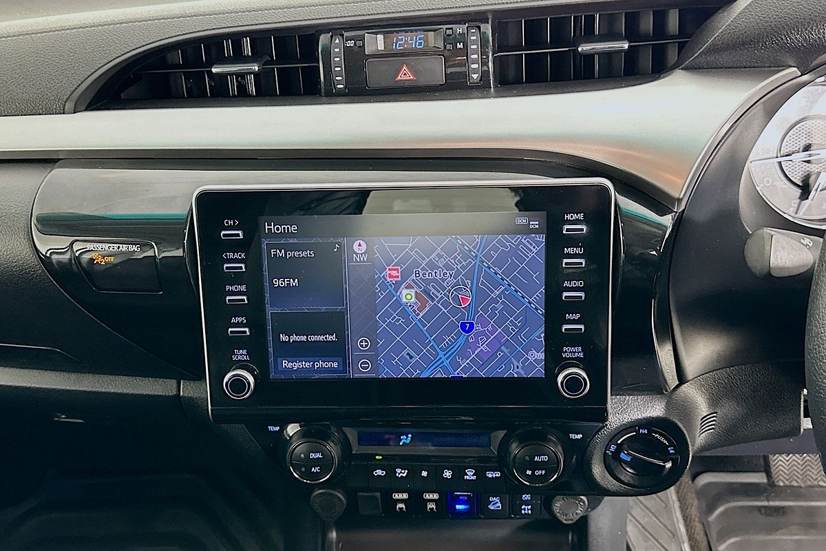 2022 Toyota HILUX SR5 (4x4) GUN126R 4X4