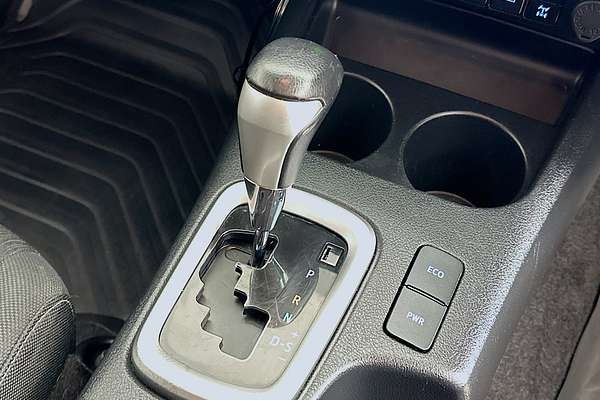 2021 Toyota HILUX SR5 (4x4) GUN126R FACELIFT 4X4