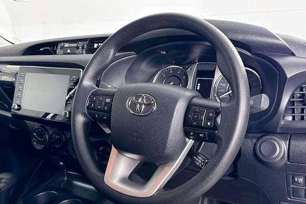 2024 Toyota HILUX SR (4x4) GUN126R 4X4