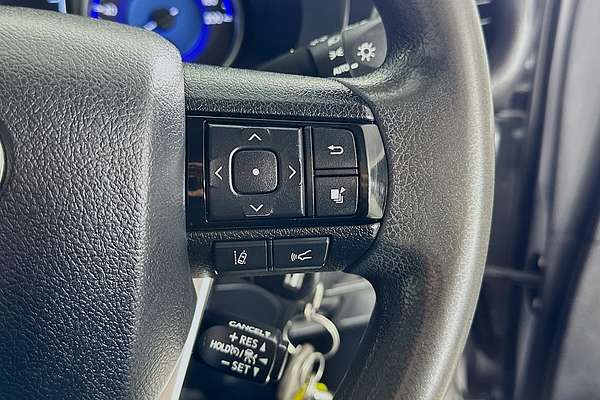 2020 Toyota HILUX SR (4x4) GUN126R FACELIFT 4X4
