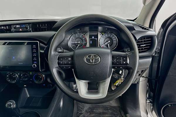 2020 Toyota HILUX WORKMATE HI-RIDER GUN135R FACELIFT 4x2