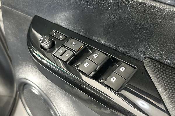 2022 Toyota HILUX SR5 (4x4) GUN126R 4X4