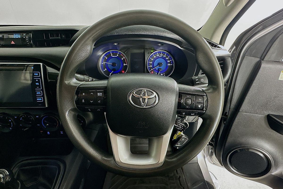 2020 Toyota HILUX SR (4x4) GUN126R FACELIFT 4X4