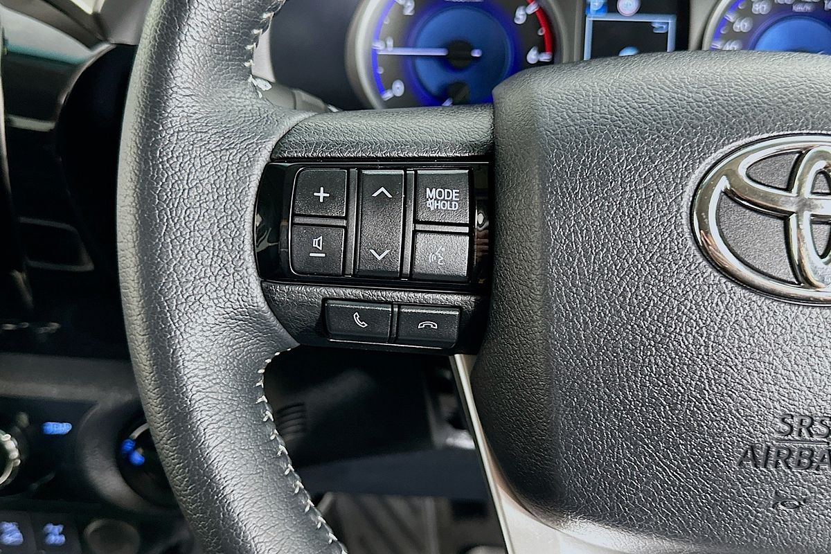 2019 Toyota HILUX SR5 (4x4) GUN126R MY19 4X4