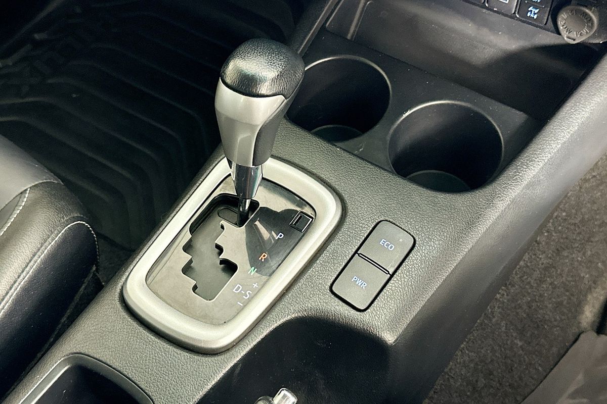 2022 Toyota HILUX SR5 (4x4) GUN126R 4X4