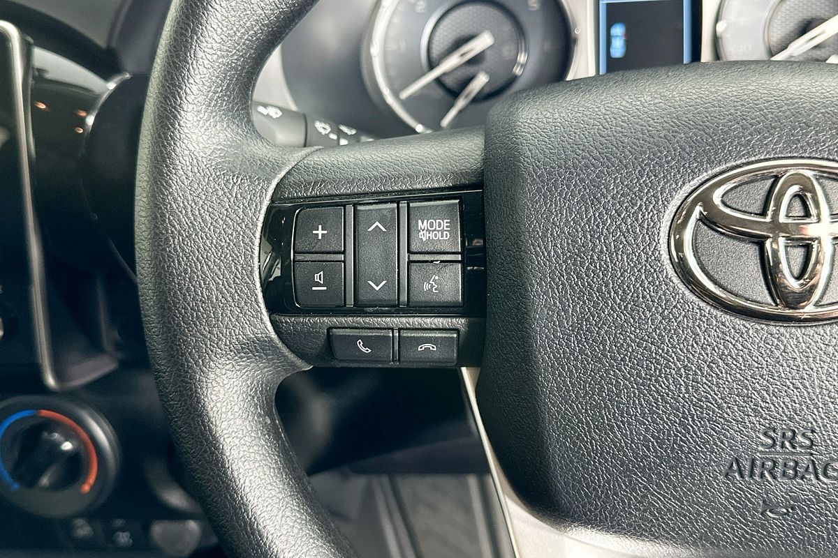 2024 Toyota HILUX SR (4x4) GUN126R 4X4