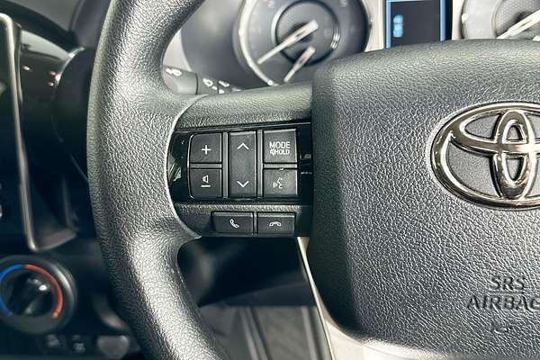 2024 Toyota HILUX SR (4x4) GUN126R 4X4