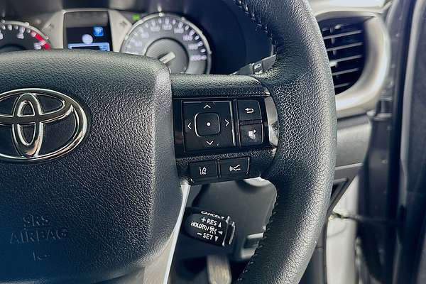 2024 Toyota HILUX SR5 48V (4x4) GUN126R RC 4X4