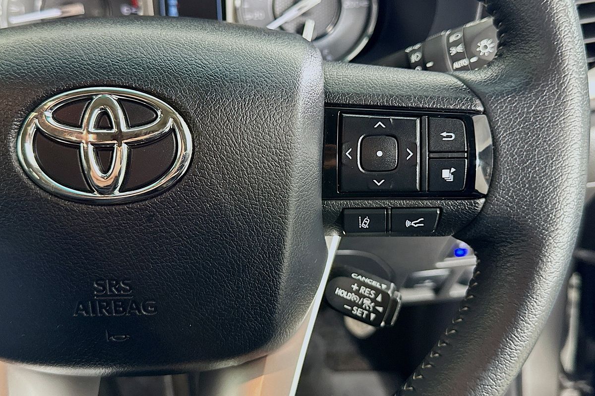 2022 Toyota HILUX SR5 (4x4) GUN126R 4X4