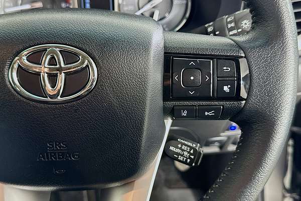 2022 Toyota HILUX SR5 (4x4) GUN126R 4X4
