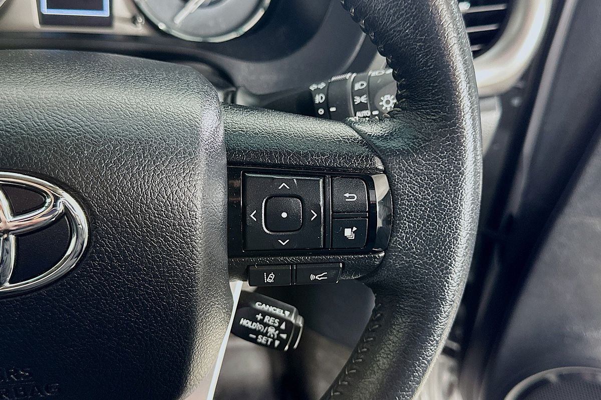 2021 Toyota HILUX SR5 (4x4) GUN126R FACELIFT 4X4